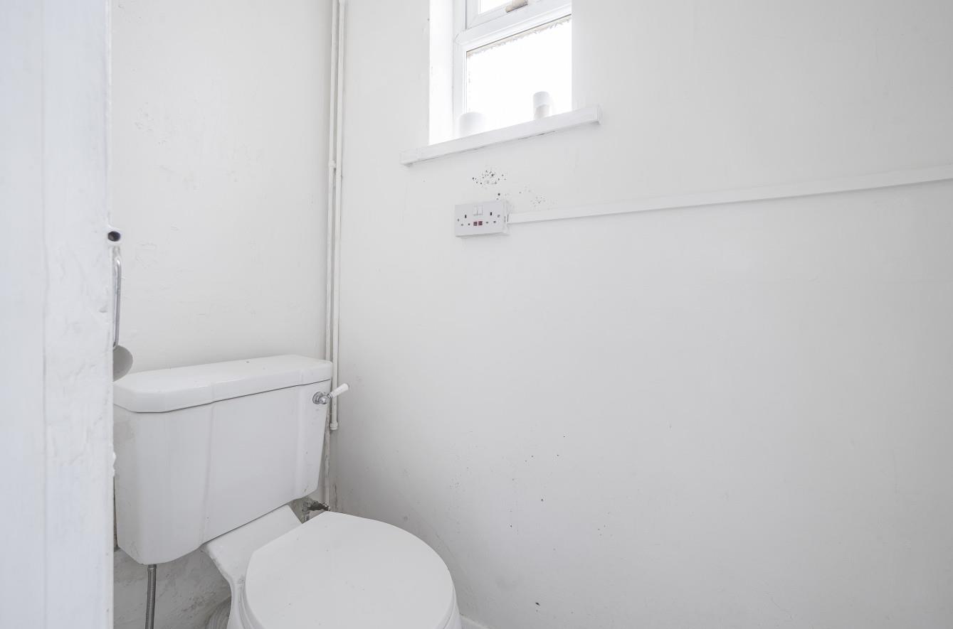 The Crescent, Thornhill, Egremont Grisdales